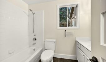 527 Chestnut St, Ashland, OR 97520