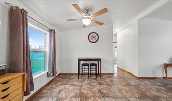 317 7th St, Benton City, WA 99320