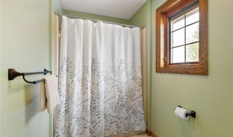 805 27th St SW, Austin, MN 55912