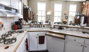 910 NOBLE St, Anniston, AL 36201