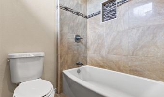99-670 Aliipoe Dr, Aiea, HI 96701