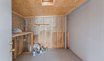27650 S Clydesdale Ave, Congress, AZ 85332