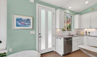 106 Dunn Cir, Ashland, OR 97520
