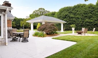 121 Fescue Dr, Advance, NC 27006