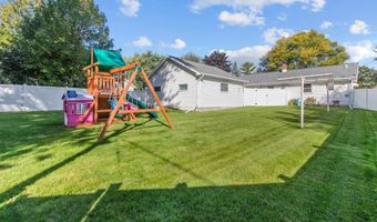 1343 W FRANKLIN St, Appleton, WI 54914