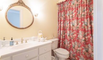 192 Lakeshore Dr, Albany, KY 42602