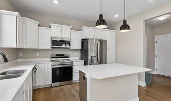 2612 NW Reinhart Dr, Ankeny, IA 50023