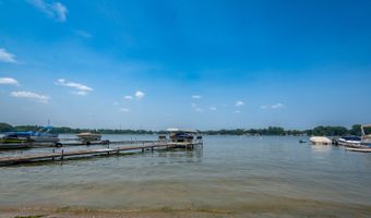 40276 N Shady Ln, Antioch, IL 60002