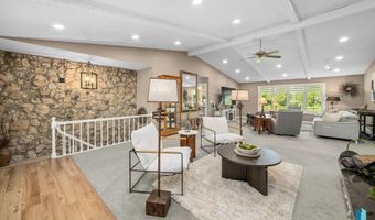 48156 268th St, Brandon, SD 57005