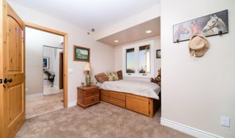 4782 Sleeping Indian Rd, Fallbrook, CA 92028