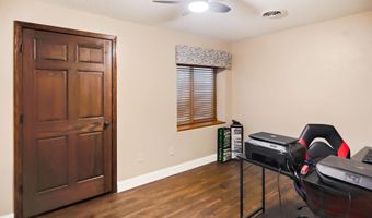 815 SW 13th Ave, Aberdeen, SD 57401