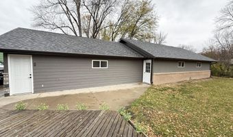 1409 S McCoy St, Aberdeen, SD 57401