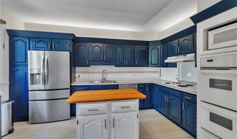 21 Tee Ct, Amherst, NY 14221