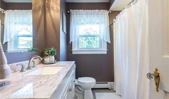 29 OLNEY Ave, North Providence, RI 02911