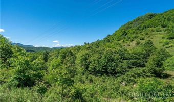 455 Shawnee Rd, Banner Elk, NC 28604