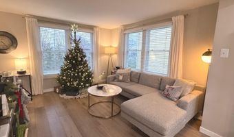 2120 S LOWELL St, Arlington, VA 22204