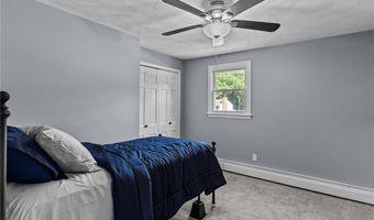 123 Stone Gate Dr, North Kingstown, RI 02852