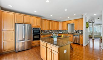 42076 BYRNES VIEW Ter, Aldie, VA 20105