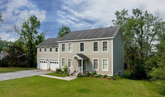 46 Duffy Dr, Bennington, VT 05201