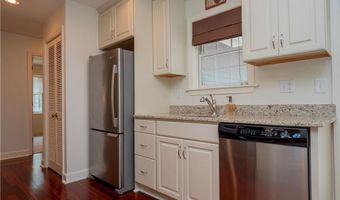 318 Corey Ln 318, Middletown, RI 02842