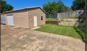307 Hickory Ln, Batesville, MS 38606