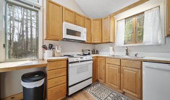 15 Goose Hollow Rd, Campton, NH 03223