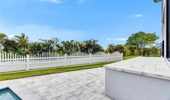 6526 SIMONE SHORES Cir, Apollo Beach, FL 33572