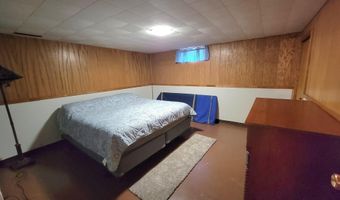 1824 Eisenhower Cir, Aberdeen, SD 57401