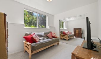 10100 Zermatt Cir, Anchorage, AK 99507