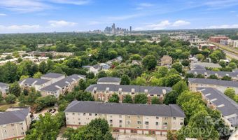 643 Raphael Pl, Charlotte, NC 28205