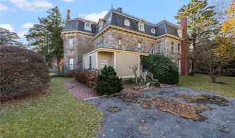 66 Webster St 9, Newport, RI 02840