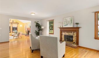 86 Wickham Rd, North Kingstown, RI 02852