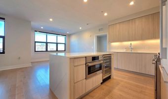 737 SWANN Ave 308, Alexandria, VA 22301