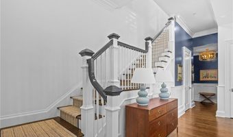 50 School St 1, Newport, RI 02840