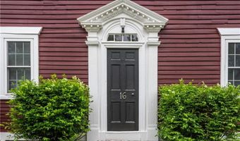 16 School St, North Smithfield, RI 02896