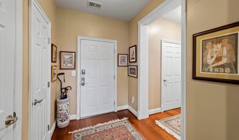 3000 STONE CLIFF Dr 106, Baltimore, MD 21209