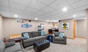 1629 Ashwood Dr, Altoona, IA 50009