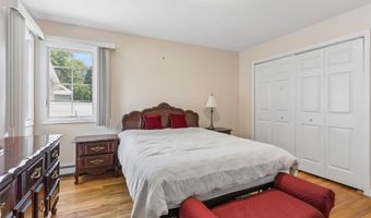 62 Crosby Ave, Albertson, NY 11507