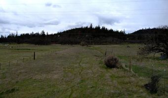 509 Rogue River Dr, Eagle Point, OR 97524