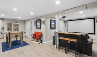 74 Benz St, Ansonia, CT 06401