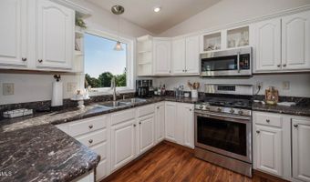 3616 Southridge Ln, Bismarck, ND 58504