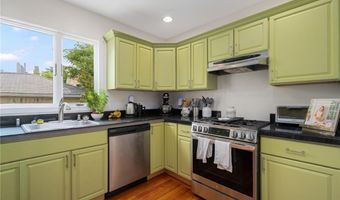 82 Cliffdale Ave, Cranston, RI 02905