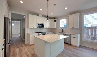41 E REED Ave, Alexandria, VA 22305