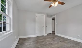 57 Park Dr, East Providence, RI 02915