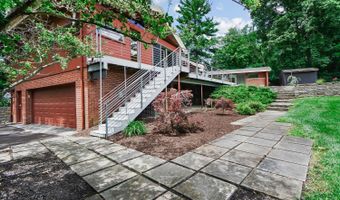 7460 Fair Oaks Dr, Amberley, OH 45237
