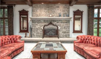 879 N 200 Rd, Baldwin City, KS 66006