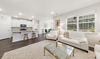 42 Cougar Ln, Barnegat, NJ 08005