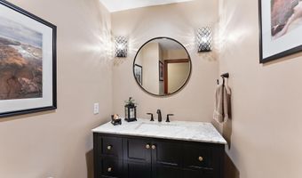 4815 120th St W, Apple Valley, MN 55124
