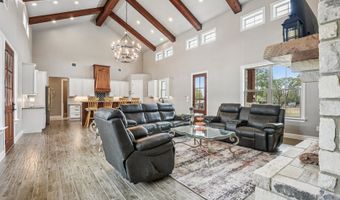 132 Wood Vly, Adkins, TX 78101