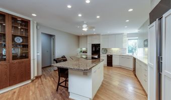 3154 Waucheeta Trl, Madison, WI 53711